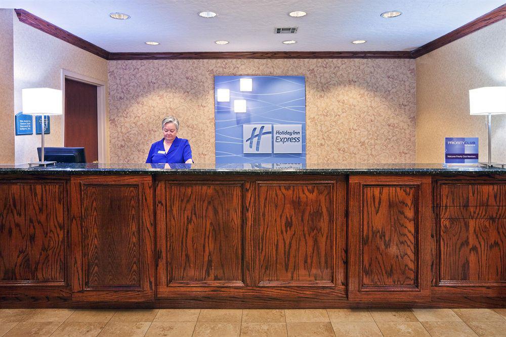 Holiday Inn Express & Suites Midwest City By Ihg Inreriör bild