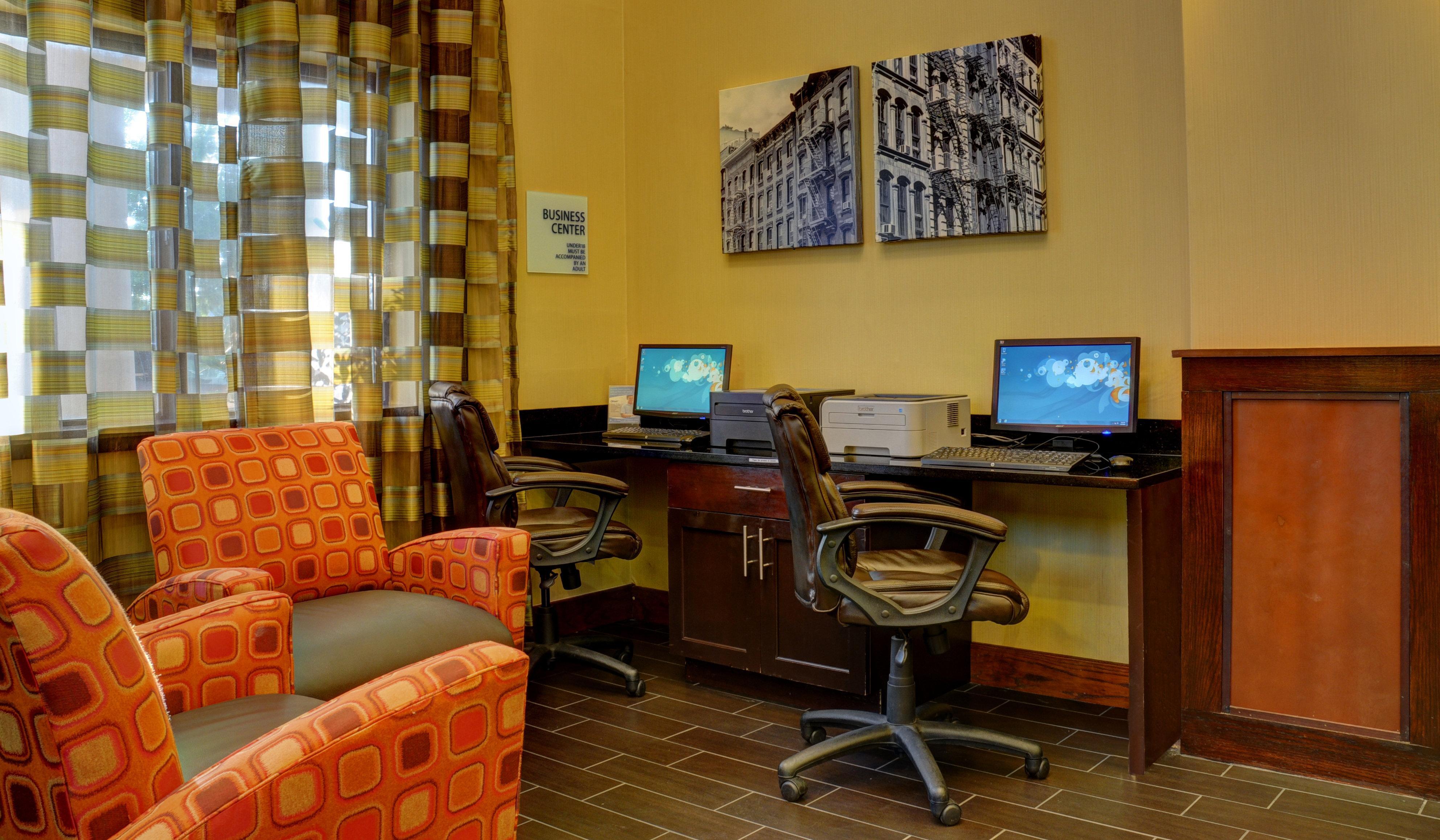 Holiday Inn Express & Suites Midwest City By Ihg Exteriör bild