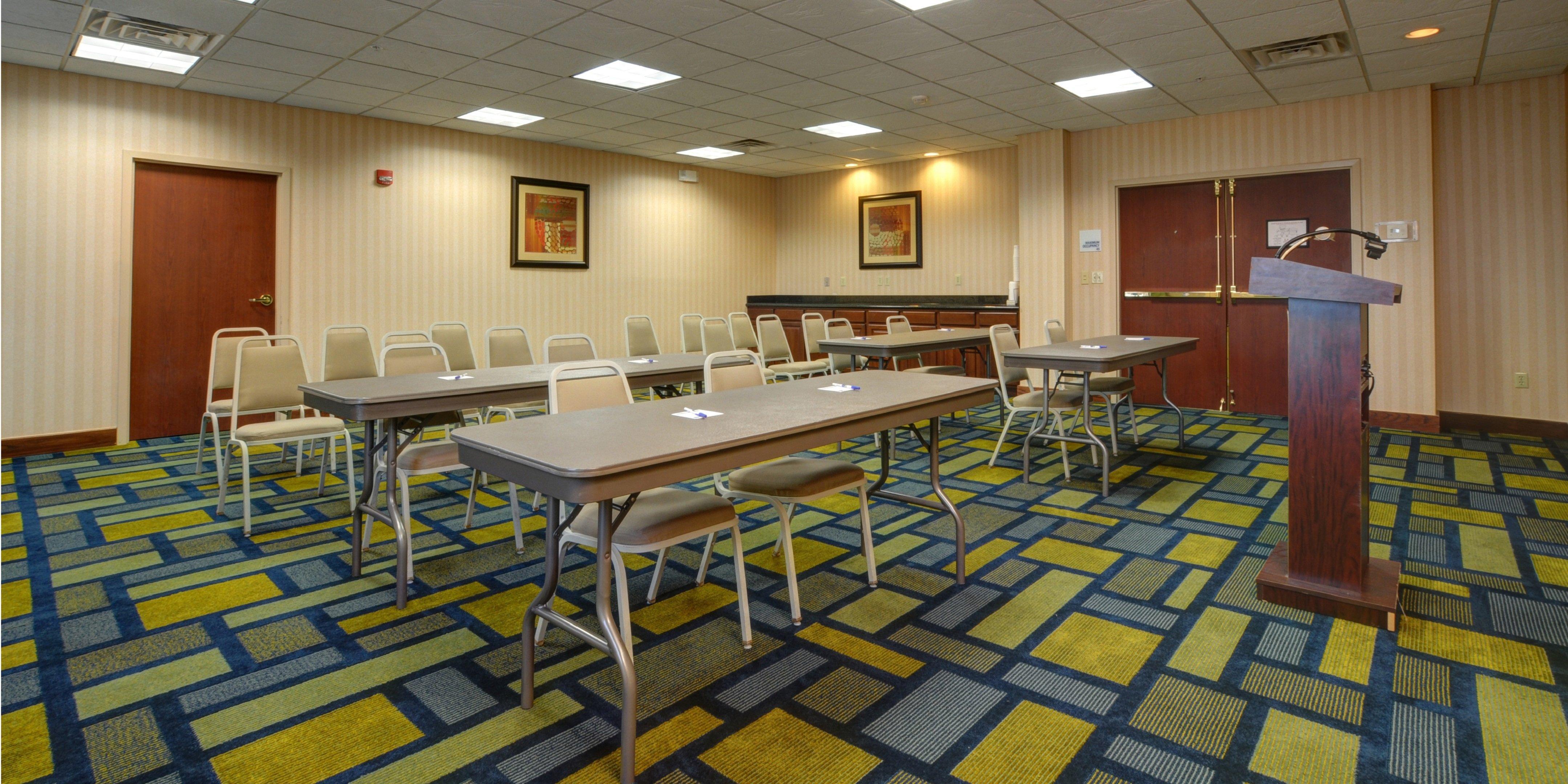 Holiday Inn Express & Suites Midwest City By Ihg Exteriör bild