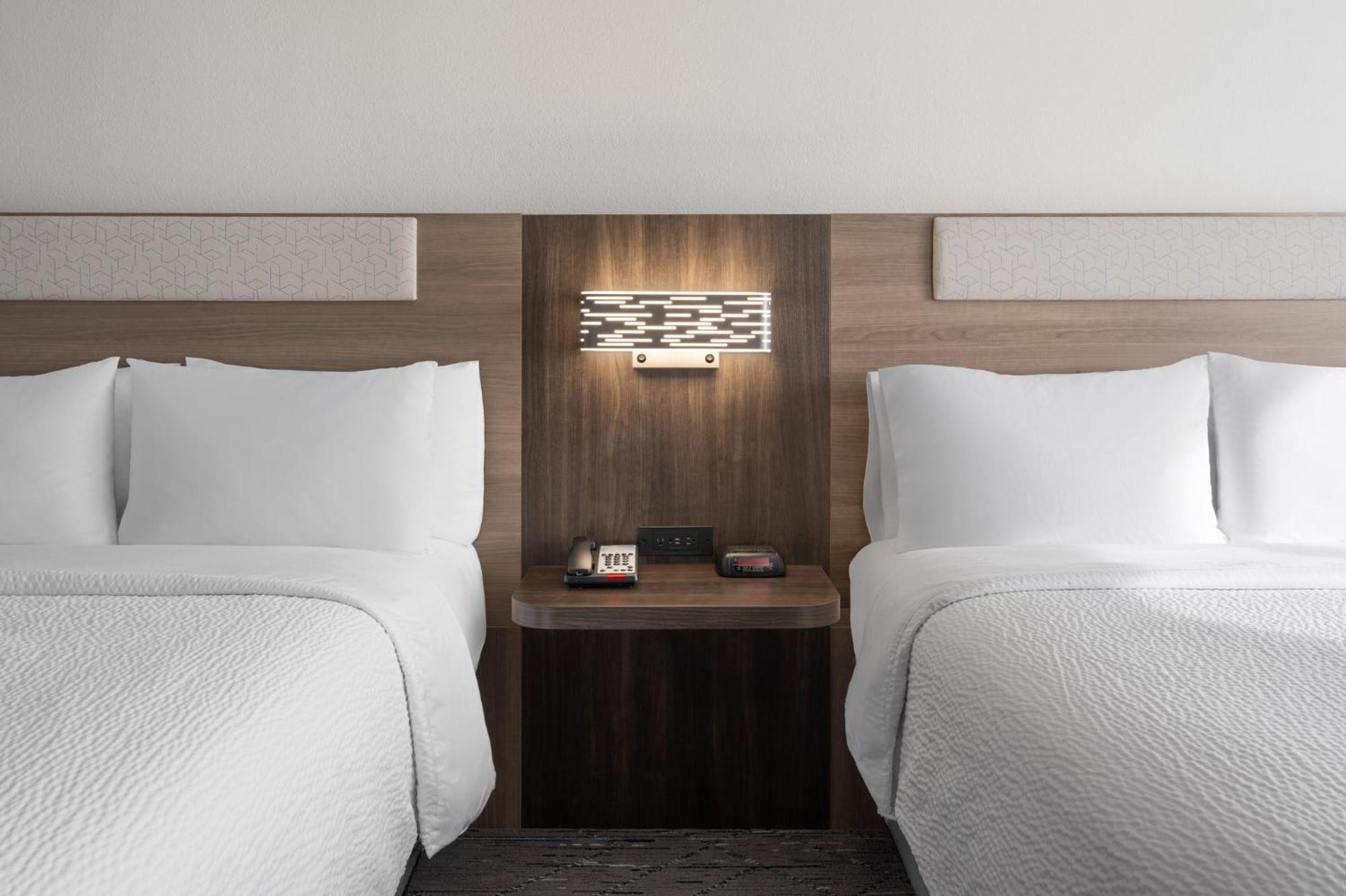 Holiday Inn Express & Suites Midwest City By Ihg Exteriör bild