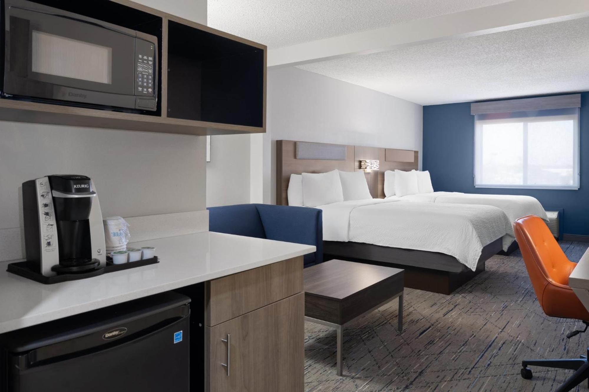 Holiday Inn Express & Suites Midwest City By Ihg Exteriör bild