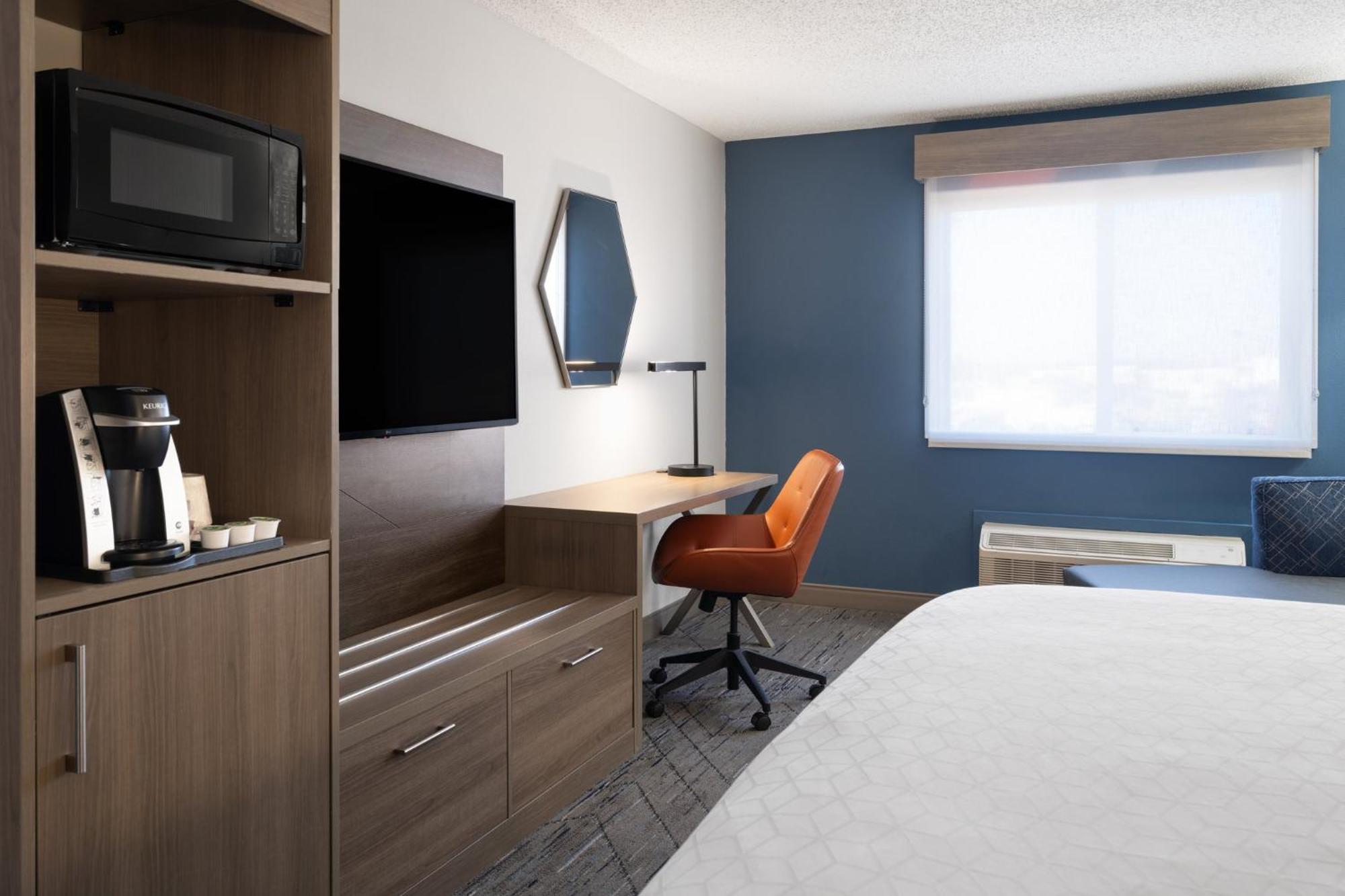 Holiday Inn Express & Suites Midwest City By Ihg Exteriör bild